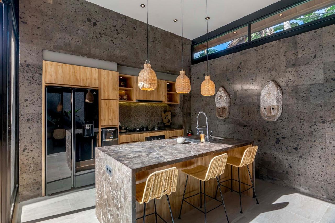 Villa Dua Baskom By Balisuperhost Убуд Екстериор снимка